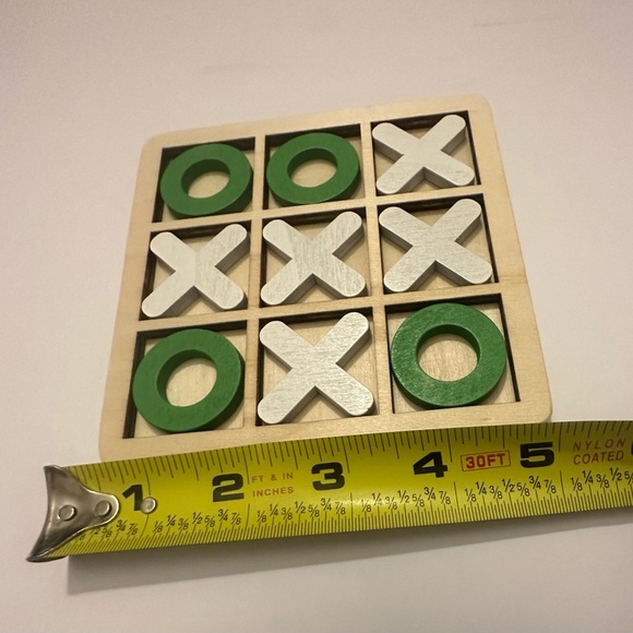 Wooden Tic Tac Tow Puzzle Game-Classic XO Strategy Board Game. Green and White. - Picture 3 of 4